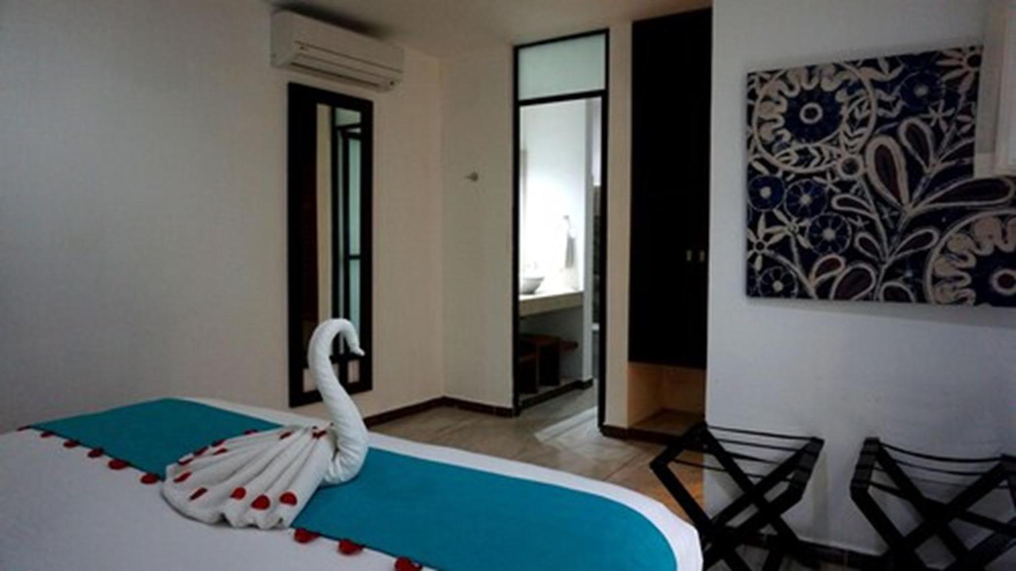 Casa Ticul Hotel Boutique - 5Th Ave (Adults Only) Playa del Carmen Eksteriør billede A room at the hotel